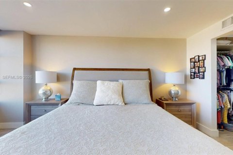 Copropriété à louer à Hallandale Beach, Floride: 2 chambres, 130.06 m2 № 2020996 - photo 25