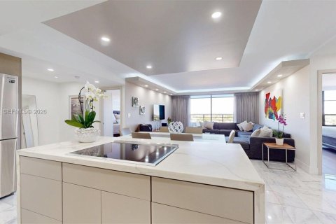Copropriété à louer à Hallandale Beach, Floride: 2 chambres, 130.06 m2 № 2020996 - photo 5