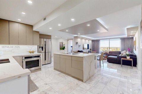 Copropriété à louer à Hallandale Beach, Floride: 2 chambres, 130.06 m2 № 2020996 - photo 2