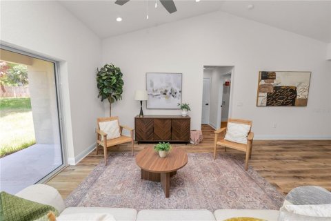 Купить виллу или дом в Игл-Лейк, Флорида 8 комнат, 161м2, № 2314119 - фото 10