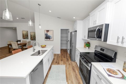Купить виллу или дом в Игл-Лейк, Флорида 8 комнат, 161м2, № 2314119 - фото 17