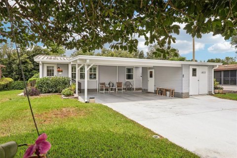 House in Lady Lake, Florida 2 bedrooms, 128.95 sq.m. № 1876060 - photo 2