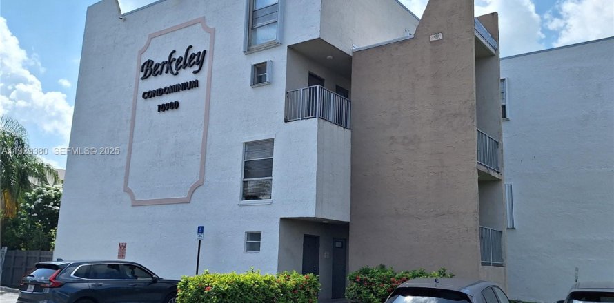 Condo in Miami, Florida, 2 bedrooms  № 1987675