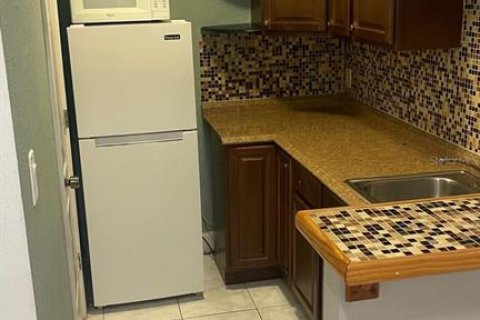 Casa en venta en Tampa, Florida, 3 dormitorios, 116.22 m2 № 2369329 - foto 29