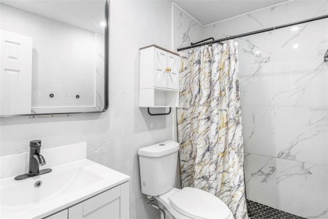 Casa en venta en Tampa, Florida, 3 dormitorios, 116.22 m2 № 2369329 - foto 18