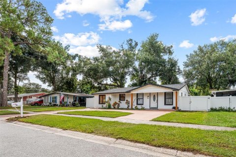 Casa en venta en Tampa, Florida, 3 dormitorios, 116.22 m2 № 2369329 - foto 4