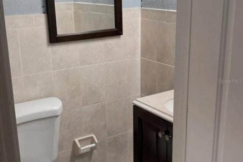 Casa en venta en Tampa, Florida, 3 dormitorios, 116.22 m2 № 2369329 - foto 30