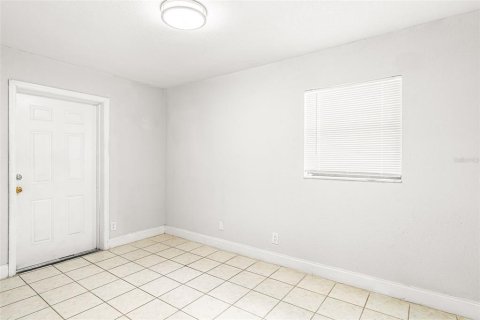 Casa en venta en Tampa, Florida, 3 dormitorios, 116.22 m2 № 2369329 - foto 12