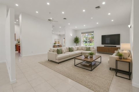 House in Plantation, Florida 4 bedrooms, 321.53 sq.m. № 2191659 - photo 10
