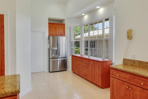 House in Plantation, Florida 4 bedrooms, 321.53 sq.m. № 2191659 - photo 20