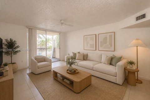 Copropriété à vendre à Doral, Floride: 1 chambre, 75.25 m2 № 2257040 - photo 2