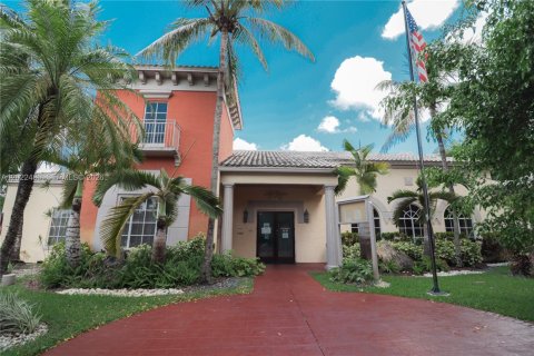 Copropriété à vendre à Doral, Floride: 1 chambre, 75.25 m2 № 2257040 - photo 25