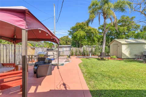 Casa en venta en Hollywood, Florida, 3 dormitorios, 147.16 m2 № 2170853 - foto 20