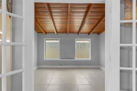 Casa en venta en Hollywood, Florida, 3 dormitorios, 147.16 m2 № 2170853 - foto 11