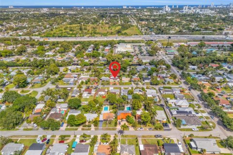 Casa en venta en Hollywood, Florida, 3 dormitorios, 147.16 m2 № 2170853 - foto 17