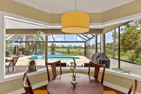 House in University Park, Florida 3 bedrooms, 269.6 sq.m. № 1838501 - photo 24