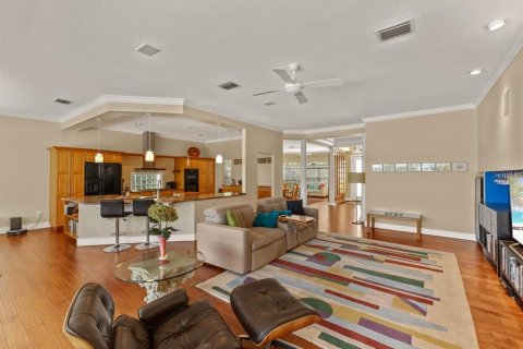 House in University Park, Florida 3 bedrooms, 269.6 sq.m. № 1838501 - photo 15