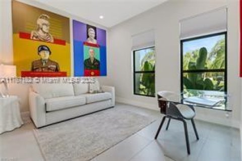 House in Naples, Florida 4 bedrooms, 268.3 sq.m. № 1867646 - photo 18