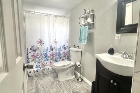 Propiedad comercial en venta en Reddick, Florida, 225.2 m2 № 1873487 - foto 14
