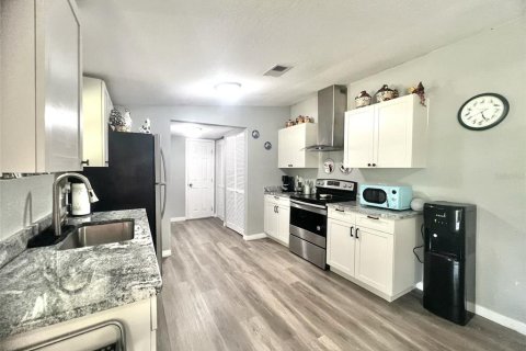 Propiedad comercial en venta en Reddick, Florida, 225.2 m2 № 1873487 - foto 10
