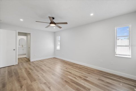 Villa ou maison à vendre à Englewood, Floride: 3 chambres, 171.78 m2 № 2354365 - photo 24