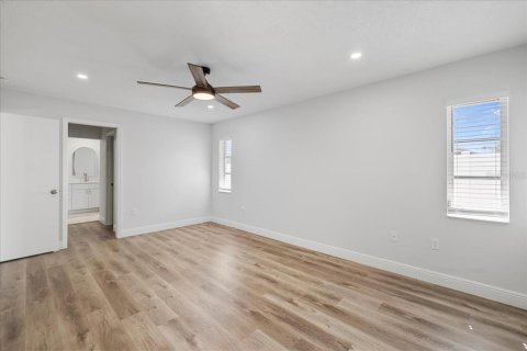 Villa ou maison à vendre à Englewood, Floride: 3 chambres, 171.78 m2 № 2354365 - photo 23