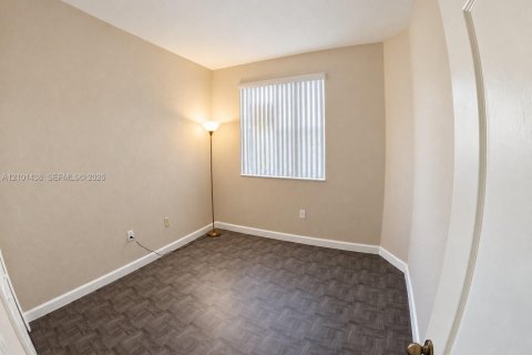 Copropriété à louer à Homestead, Floride: 2 chambres, 86.4 m2 № 2405840 - photo 19
