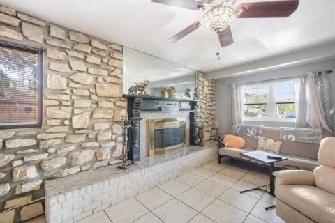 Villa ou maison à vendre à Tampa, Floride: 3 chambres, 132.11 m2 № 1843714 - photo 9