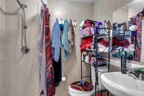 Propiedad comercial en venta en Miami, Florida, 166.48 m2 № 2033565 - foto 29