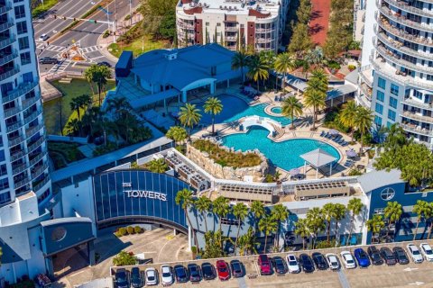 Condo in Tampa, Florida, 2 bedrooms  № 1550698 - photo 2