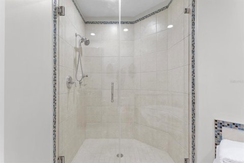 Condo in Tampa, Florida, 2 bedrooms  № 1550698 - photo 17