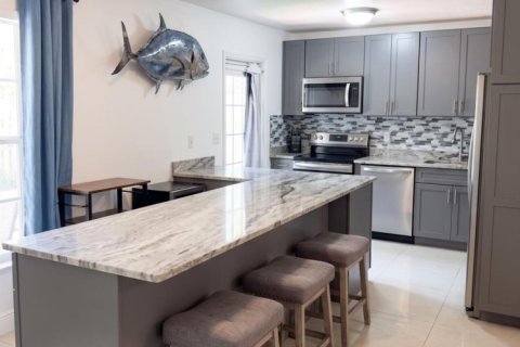 House in Pompano Beach, Florida 4 bedrooms, 115.94 sq.m. № 2180779 - photo 4