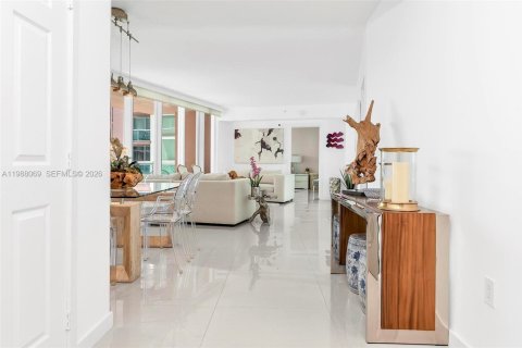 Купить кондоминиум в Авентура, Флорида 3 спальни, 173.73м2, № 2050292 - фото 11