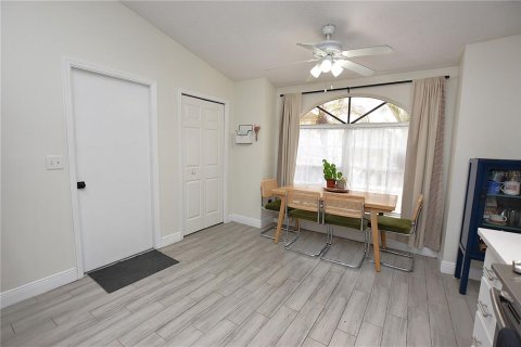 House in Lakeland, Florida 3 bedrooms, 111.02 sq.m. № 2231513 - photo 8