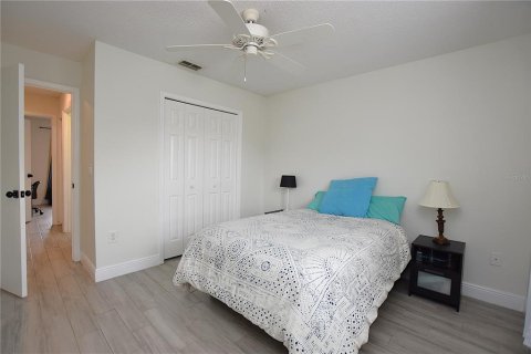 House in Lakeland, Florida 3 bedrooms, 111.02 sq.m. № 2231513 - photo 28