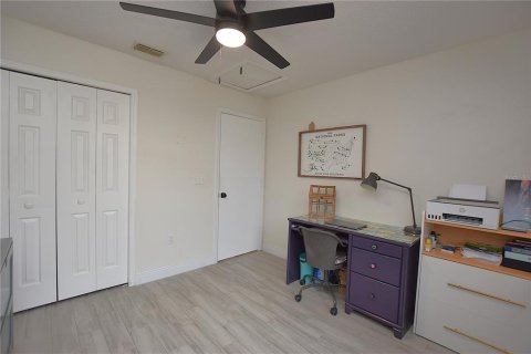 House in Lakeland, Florida 3 bedrooms, 111.02 sq.m. № 2231513 - photo 24