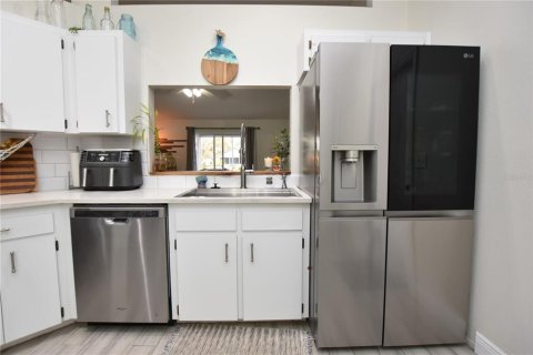 House in Lakeland, Florida 3 bedrooms, 111.02 sq.m. № 2231513 - photo 7