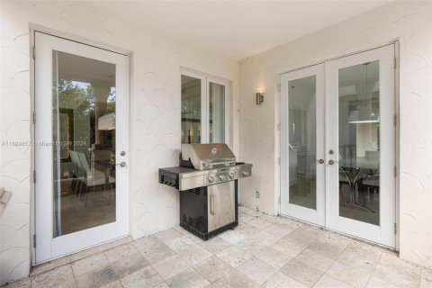 Copropriété à vendre à Miami Beach, Floride: 3 chambres, 254.92 m2 № 1453326 - photo 23
