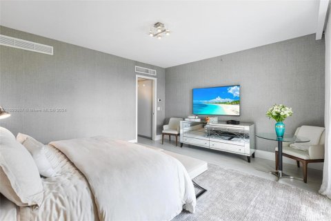Copropriété à vendre à Miami Beach, Floride: 3 chambres, 254.92 m2 № 1453326 - photo 17