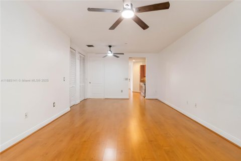 Copropriété à vendre à Fort Lauderdale, Floride: 1 chambre, 70.79 m2 № 1931651 - photo 10
