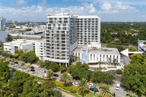 Commercial property in Miami, Florida № 2077493 - photo 15