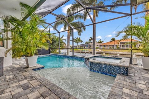 Villa ou maison à vendre à Punta Gorda, Floride: 3 chambres, 238.85 m2 № 2211716 - photo 5
