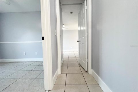 House in Orlando, Florida 4 bedrooms, 116.31 sq.m. № 2196196 - photo 29