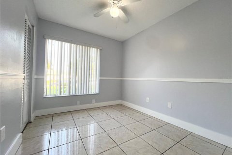 House in Orlando, Florida 4 bedrooms, 116.31 sq.m. № 2196196 - photo 30