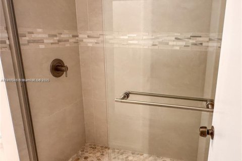 Townhouse in Fort Lauderdale, Florida 2 bedrooms № 1967846 - photo 17