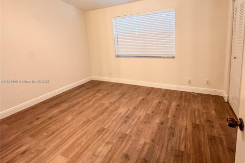 Townhouse in Fort Lauderdale, Florida 2 bedrooms № 1967846 - photo 20