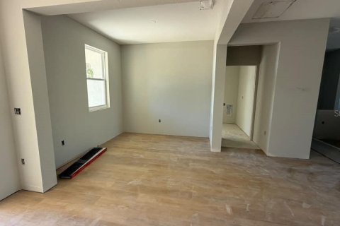 House in Sebring, Florida 4 bedrooms, 168.25 sq.m. № 2394078 - photo 6