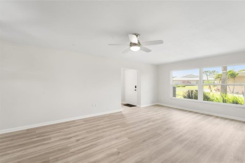 Villa ou maison à vendre à Sarasota, Floride: 2 chambres, 148.74 m2 № 1622454 - photo 5