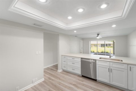 Villa ou maison à vendre à Sarasota, Floride: 2 chambres, 148.74 m2 № 1622454 - photo 10