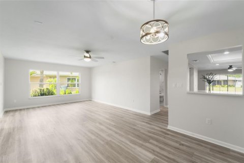 Villa ou maison à vendre à Sarasota, Floride: 2 chambres, 148.74 m2 № 1622454 - photo 7